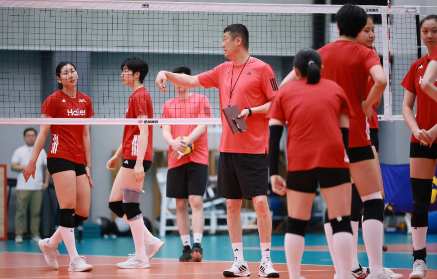 B体育官方APP下载，智能分析助你预测比赛结果